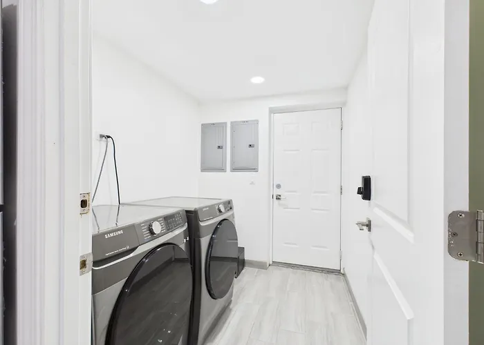 The Addison Art Deco Executive Retreat Garage Appartement *