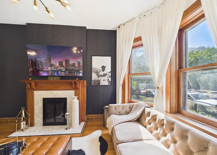 The Addison Art Deco Executive Retreat Garage Appartement *