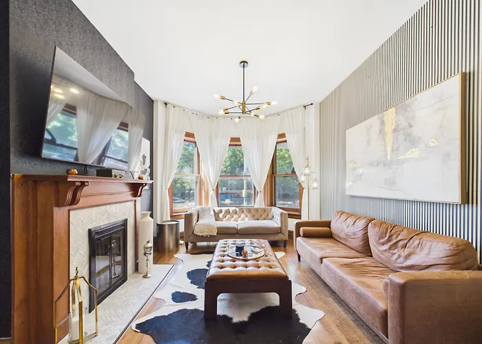 The Addison Art Deco Executive Retreat Garage Apartamento